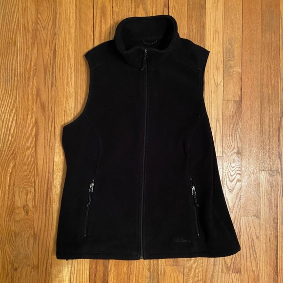 LL Bean Black Women’s Zip-Up Vest - Picture 1 of 2